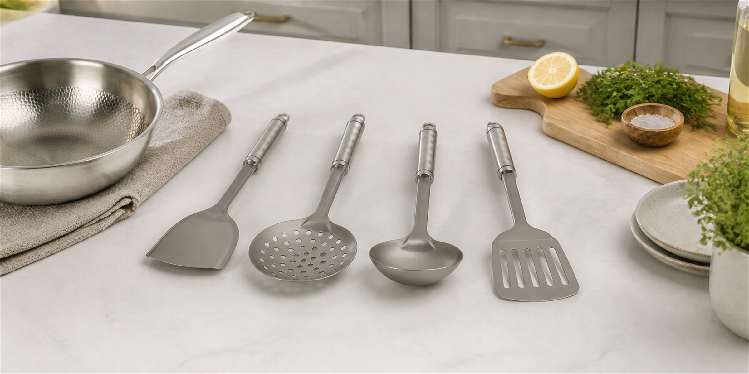 Flateria Titanium Utensils in use